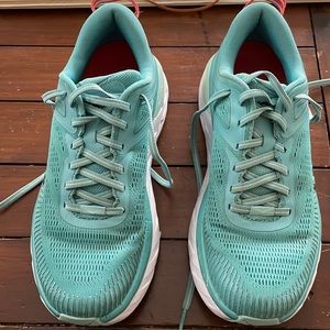 Women’s bondi 7 Hoka aqua blue sneakers